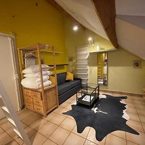 Studio met een King Size Bed
